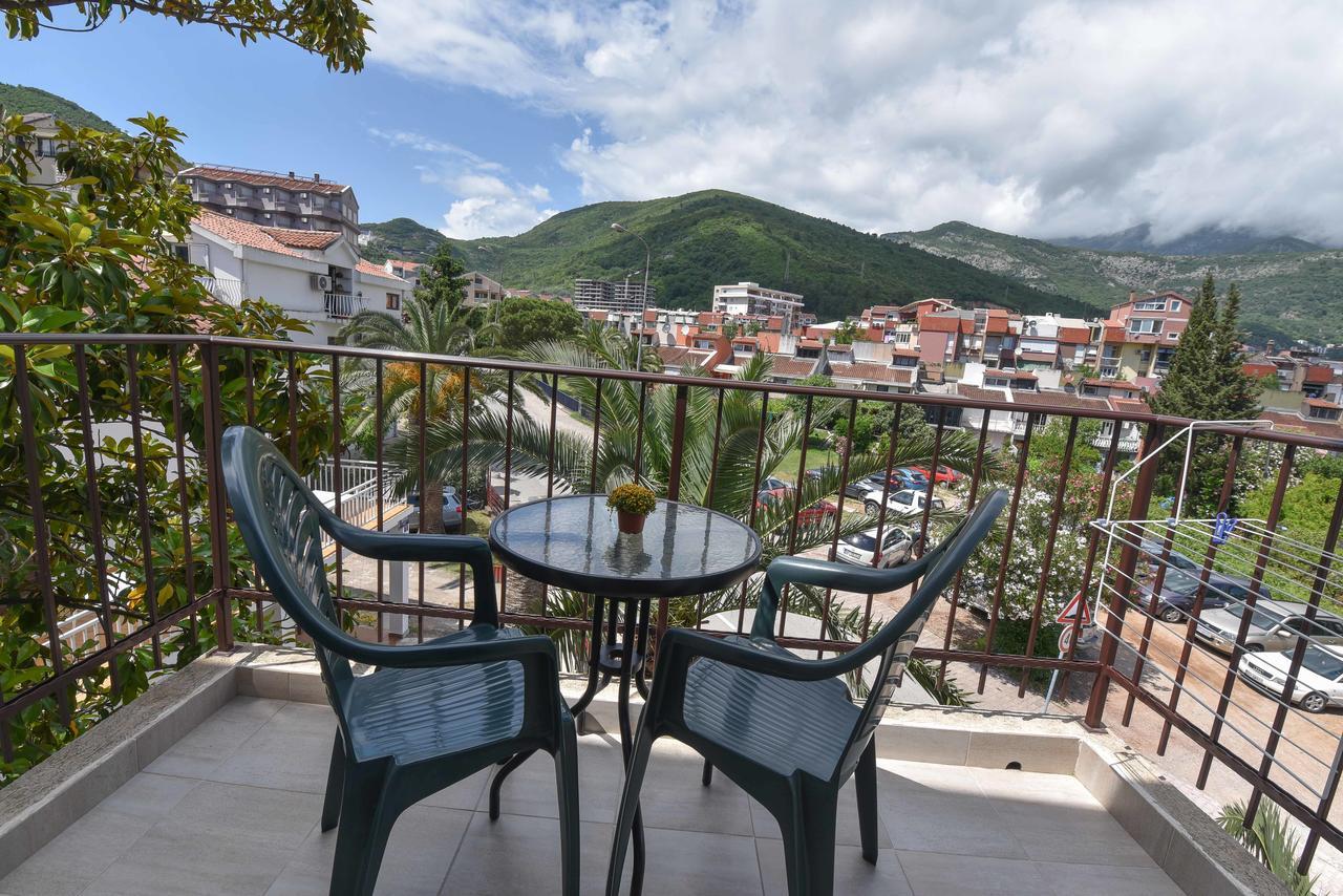 6 Palmi Apartment